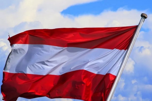 Австрия подготовила план эвакуации дипломатов из Украины