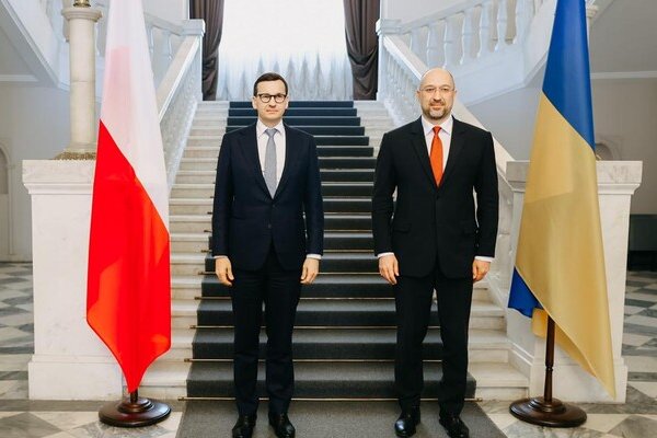 Премьер-министр Польши прибыл в Украину