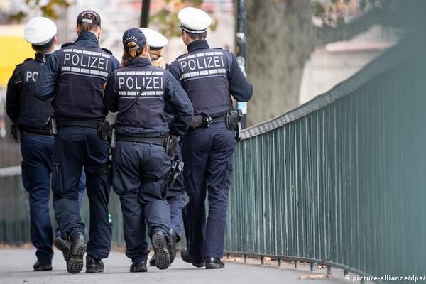 В Германии выросло число преступлений против политиков