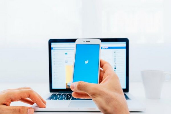 В работе Twitter произошел сбой
