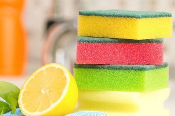 Почему губки для мытья посуды выпускают разного цвета