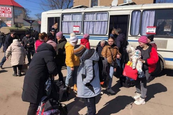 Из городов Луганщины эвакуировали 500 человек