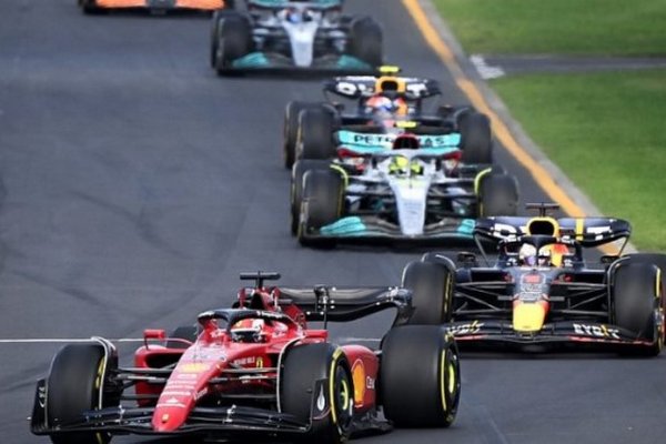 Пилот Феррари Шарль Леклер выиграл Гран-при Австралии