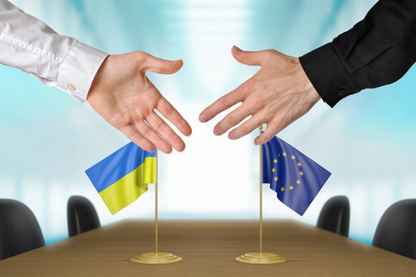Идею вступления Украины в ЕС поддерживают все европейцы, кроме венгров – опрос