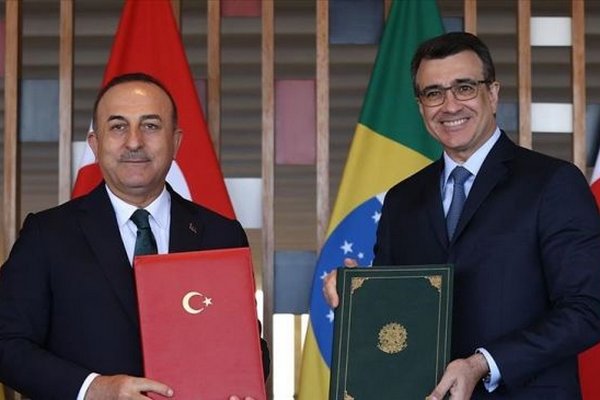 Турция отменяет свободную торговлю прокатом с исламскими странами