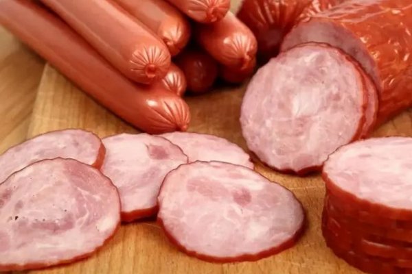 Диетологи назвали самые вредные для здоровья продукты