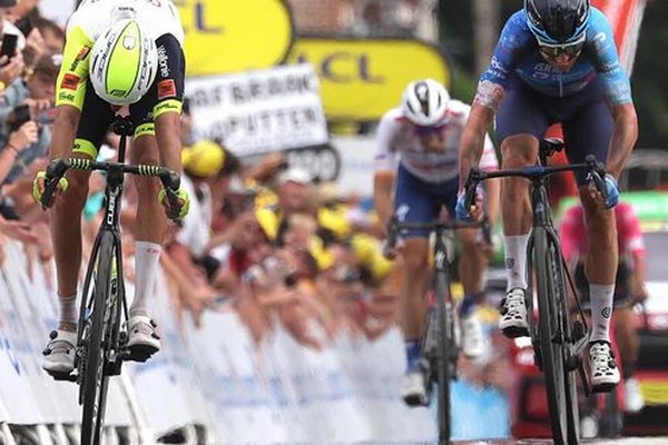 Австралиец Кларк выиграл пятый этап Тур де Франс