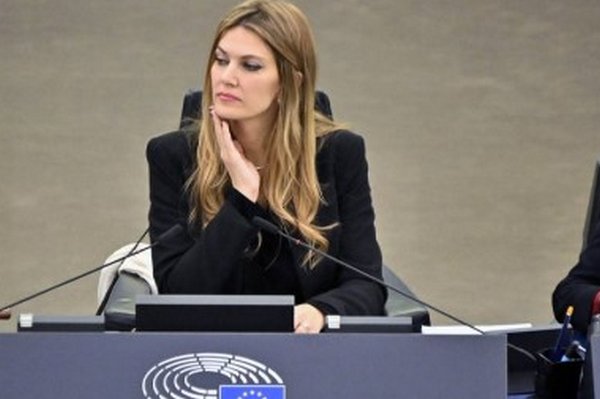 Греция просит Панаму проверить возможные переводы для бывшего вице-президента Европарламента