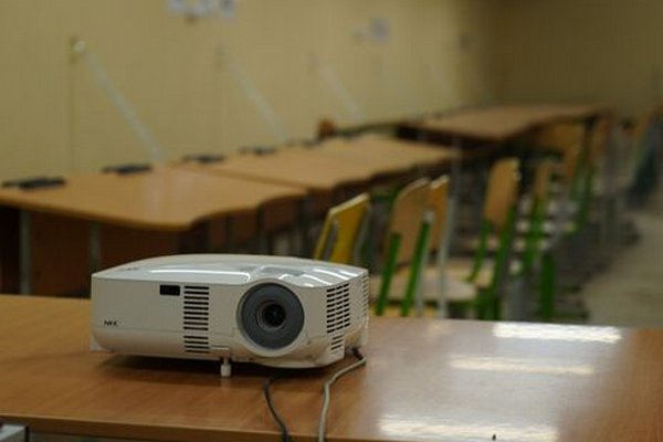 Шмыгаль: 65% образовательных учреждений Украины обеспечены укрытиями. Этого недостаточно, должны иметь все