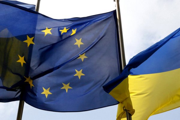 ЕС в понедельник рассмотрит выделение дополнительной военной помощи для Украины