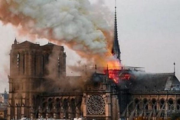 Легендарный шпиль собора Парижской Богоматери вернется на место: названы сроки