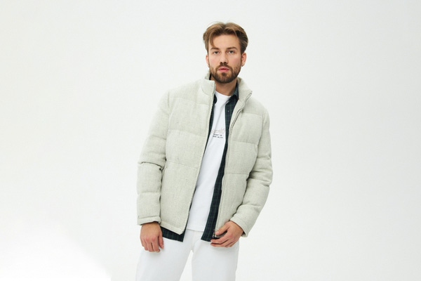 Преимущества покупки мужских курток онлайн