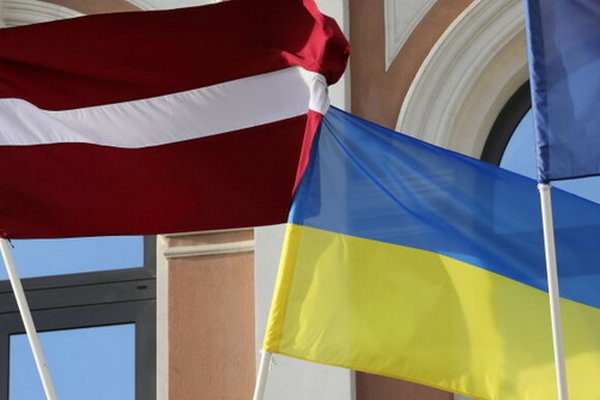 Украина получила от Латвии помощи на сумму более 300 млн евро