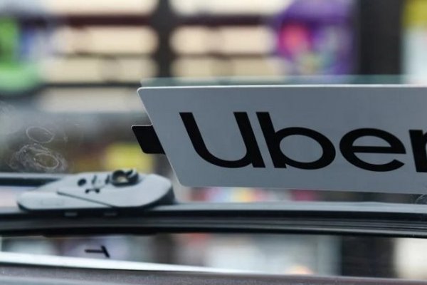 Uber и Bolt. Сервисы такси теперь платят налог на Google