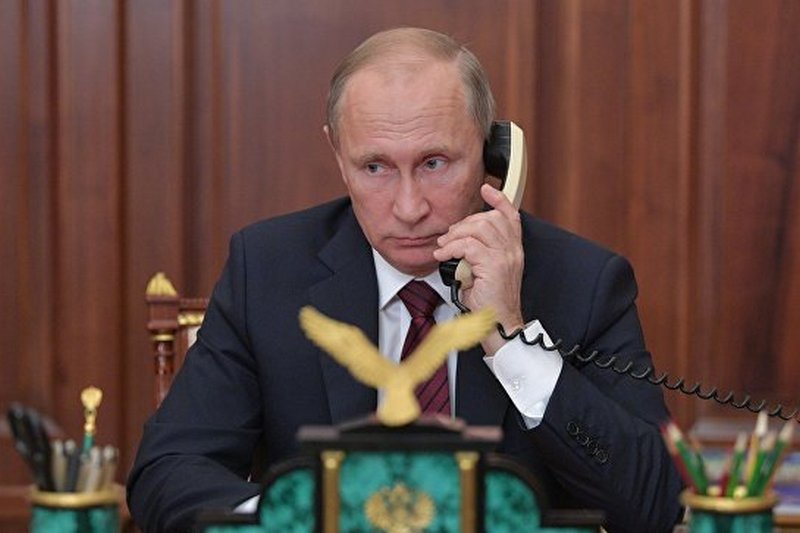 В Кремле рассказали подробности разговора Путина и Порошенко
