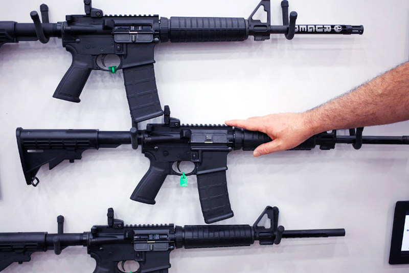 Оружие в каждый дом: нужно ли украинцам вооружаться?