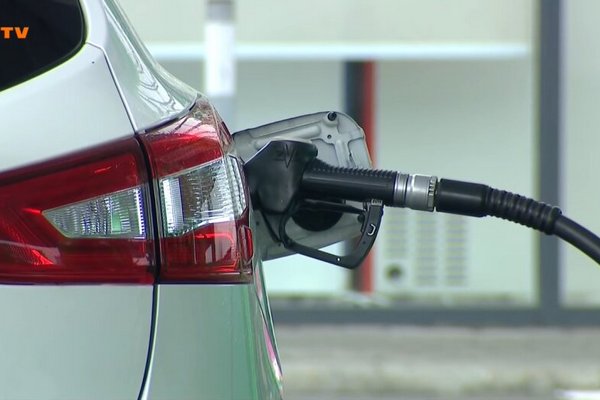 АЗС перед выходными изменили цены, но не на все топливо: сколько стоит бензин, ДТ и автогаз