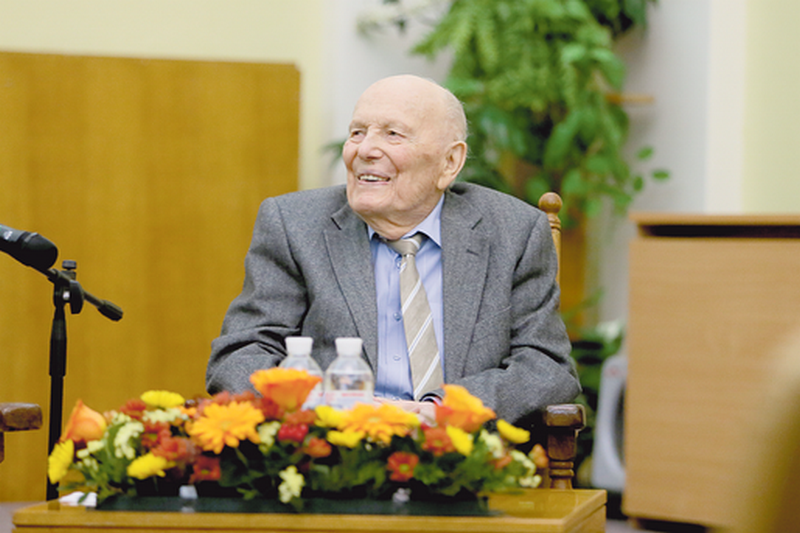 Всем юбилеям юбилей: Борису Патону исполняется 100 лет