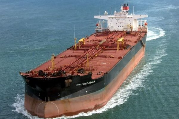 Индонезия задержала танкер под иранским флагом, который незаконно перевозил нефть