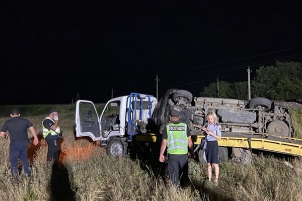 В Одесской области погибли водитель и пассажир эвакуатора