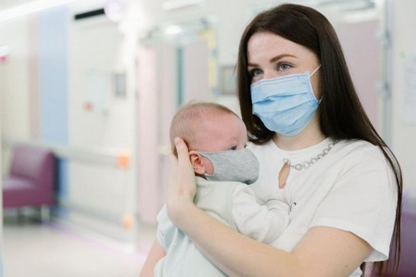 В Украине впервые провели трансплантацию костного мозга двухмесячному малышу