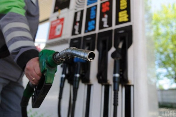 АЗС Украины показали, как изменились цены на бензин, дизель и автогаз в начале недели