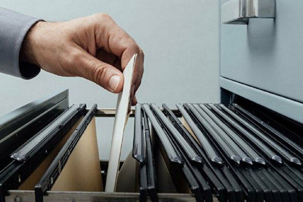 Государство отказывается от бумажных архивов: запущен пилотный проект электронного архива