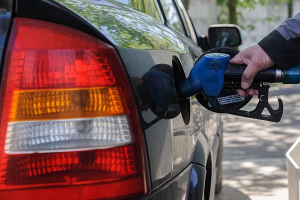Бензин и дизель за месяц подорожали еще на 4-5%: сколько стоит топливо на АЗС