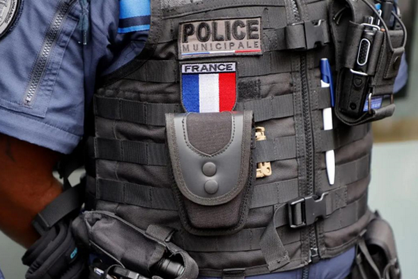 Власти Франции объявили режим 