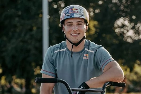 Илющенко завоевал серебро на соревнованиях по BMX-фристайлу