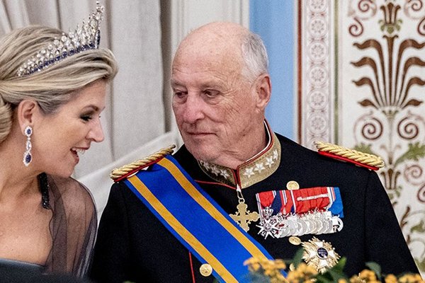 У 86-летнего короля Норвегии снова диагностировали COVID-19