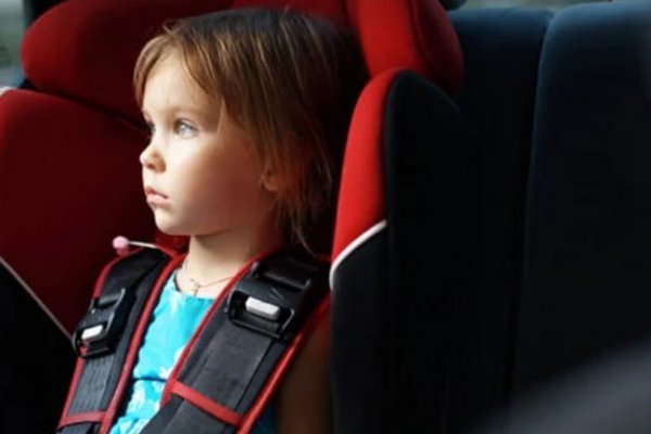 В Украине внедрили новое правило по перевозке детей в авто – что нужно знать
