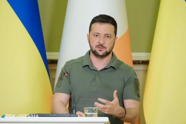 Зеленский обсудил лечение Саакашвили с президентом Грузии