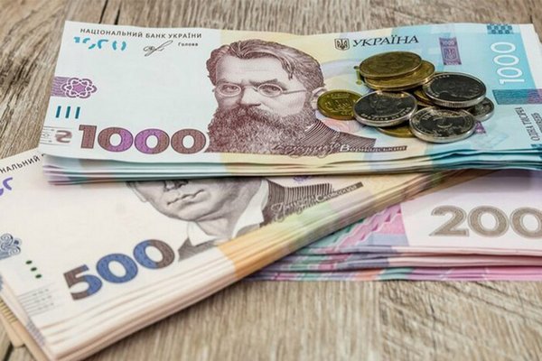 Многим украинцам в 2024 году увеличат соцвыплаты: кого это коснется