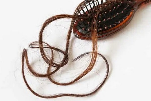 Какие ингредиенты кондиционеров ухудшают состояние тонких волос