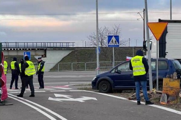 На польско-украинской границе умер уже третий водитель