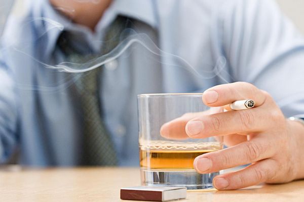 Стадії алкоголізму — як самостійно діагностувати?