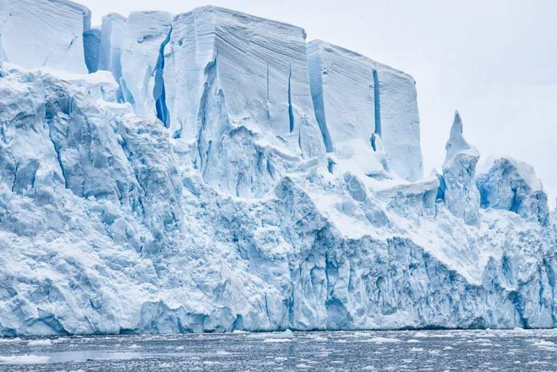 Под Ледниками Антарктиды может находиться действующий вулкан