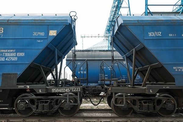 Укрзализныця за февраль перевезла рекордные 14,5 млн тонн грузов