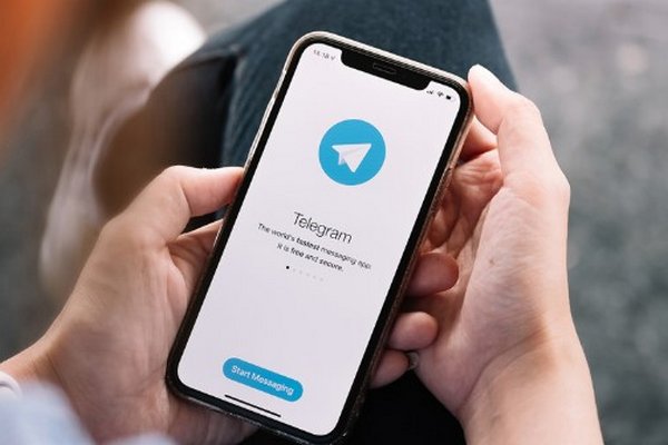 Telegram анонсировал запуск бизнес-аккаунтов с поддержкой искусственного интеллекта