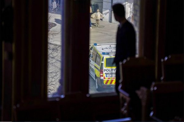 Парламент Норвегии закрыли после двух сообщений о бомбе