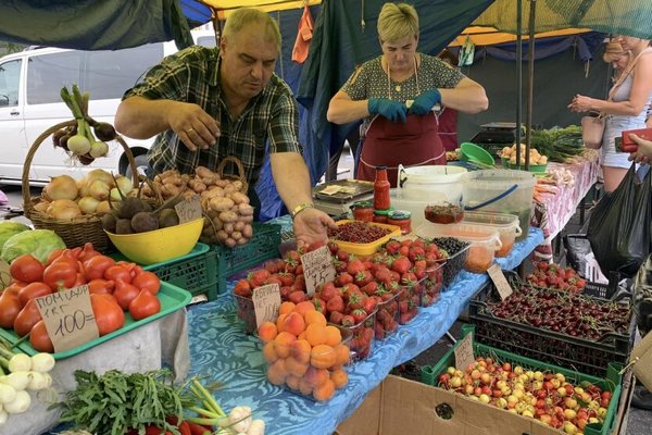 В Киеве запретили продажу некоторых продуктов: в чем дело