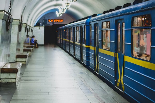 Еще одного чиновника метро Киева отправили под круглосуточный домашний арест