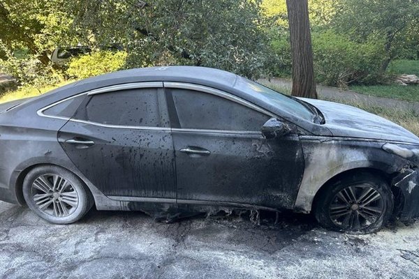 В Киеве подожгли автомобиль общественной активистки: полиция задержала злоумышленников