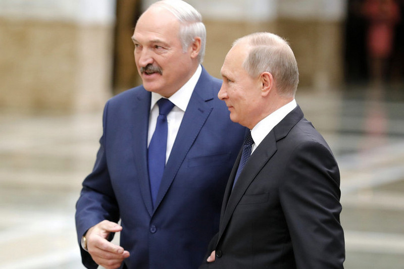 Лукашенко сделал Путину очень белорусский подарок к Новому году