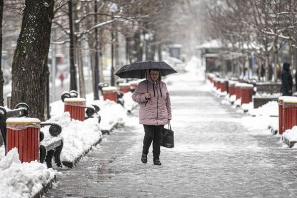 Лучше сидеть дома. Синоптики дали прогноз на сегодня в Украине