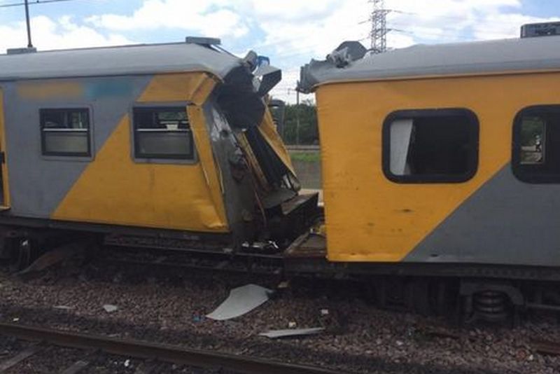 В ЮАР столкнулись поезда, есть погибшие