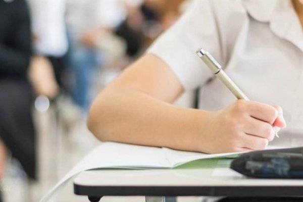 Важно для абитуриентов: сегодня крайний срок для корректировки данных НМТ