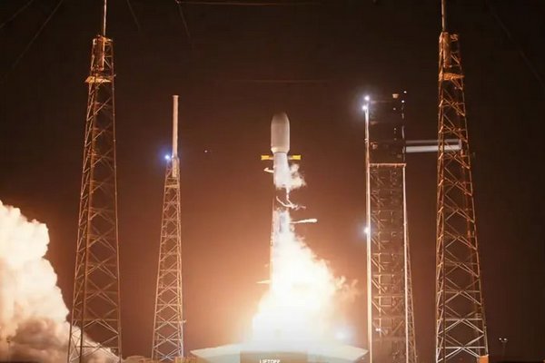 Космический Спасатель: SpaceX Выводит на Орбиту Универсальный Сервисер в Июне 2025