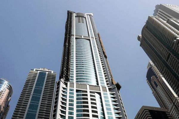 Дубай: В ЖК Tiger Tower Произошел Крупный Пожар, Обошлось Без Жертв